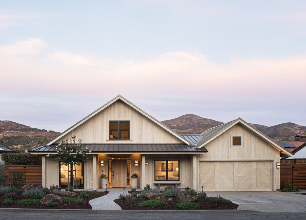 Transitional exterior home idea in San Francisco