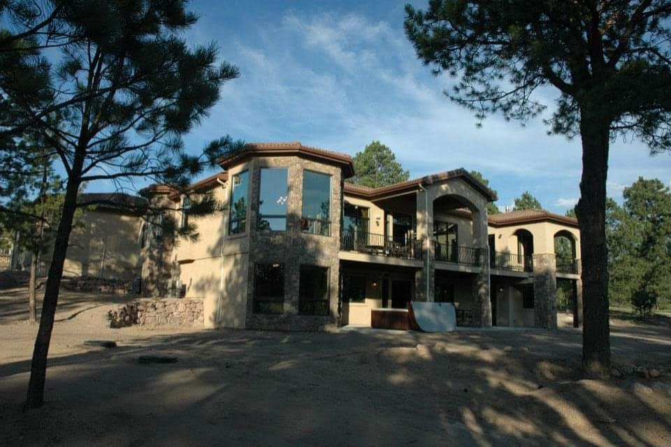 Traditional Mountain Elegant