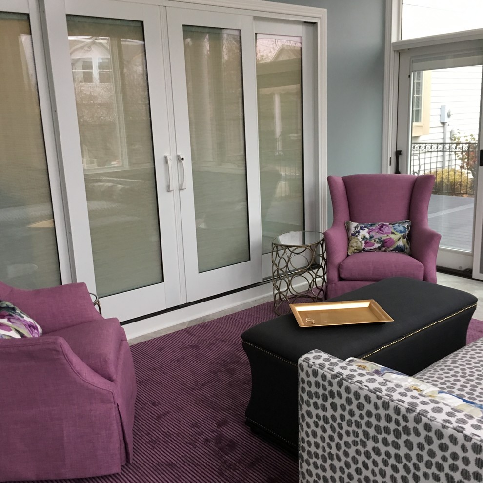 Inspiration for a small transitional home design remodel
