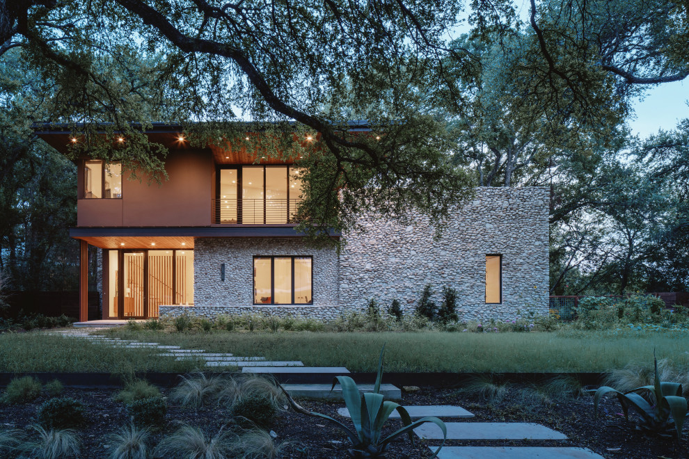 Inspiration for a transitional home design remodel in Austin