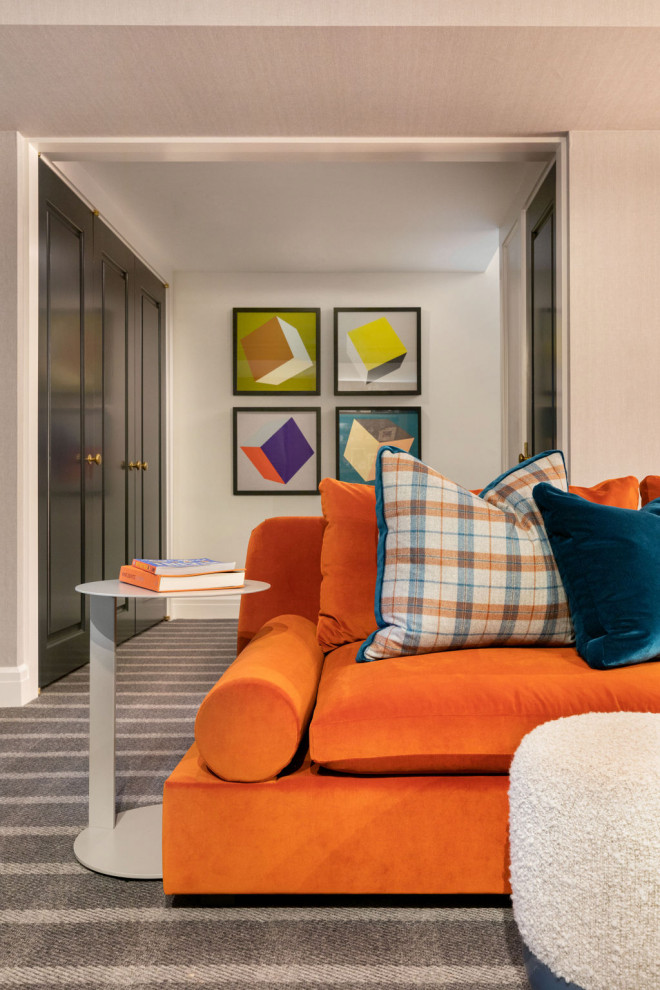 Transitional home design photo in Chicago