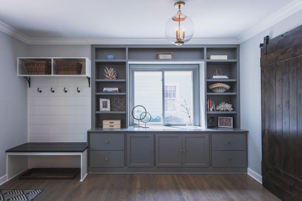 Entryway - rustic entryway idea in Chicago