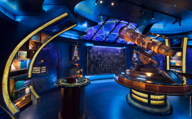 Royal Caribbean Cruise Lines Escape Room eklektisch-wohnbereich