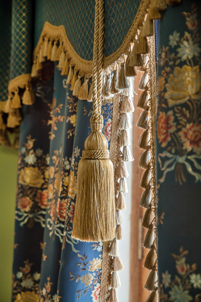 Оформление оконных убранств в Шереметьевском дворце