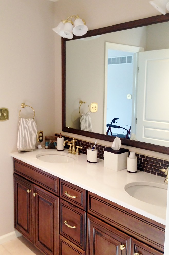 M Hall bath