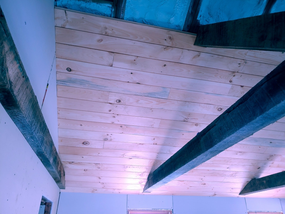 Wood Ceiling and Beams