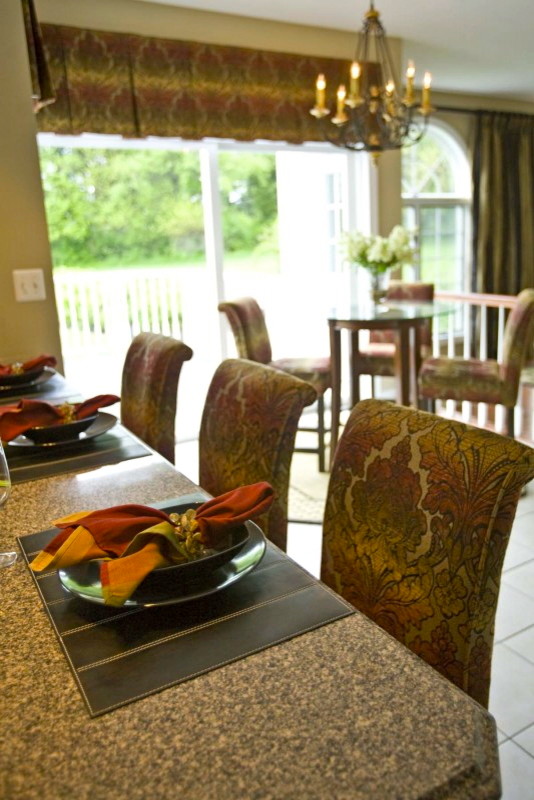 Example of a transitional kitchen design in Baltimore