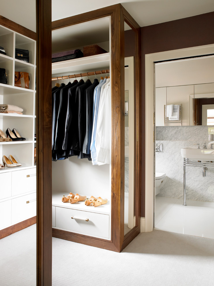 This is an example of a contemporary storage and wardrobe in London.