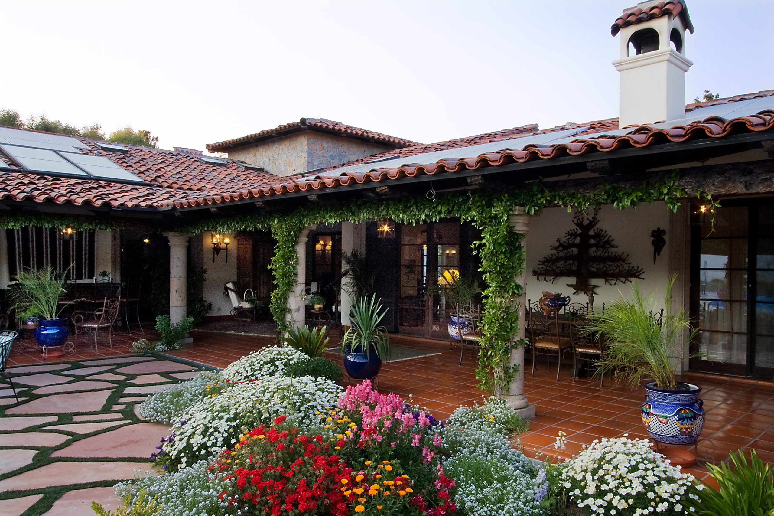 Mexican Hacienda - Photos \u0026 Ideas | Houzz, image size:2560x1706