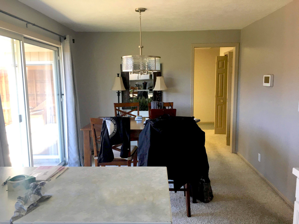 Transitional home design photo in Seattle