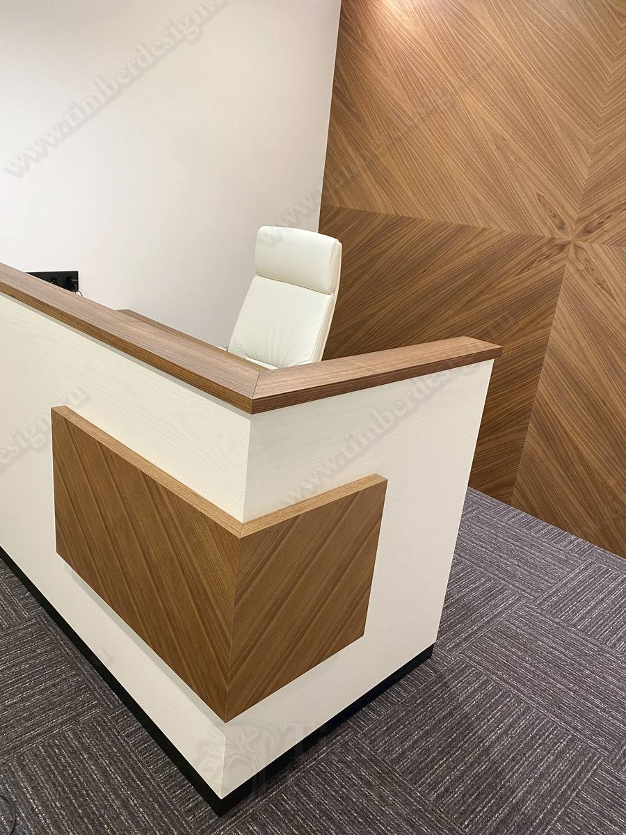 Стойка рецешн