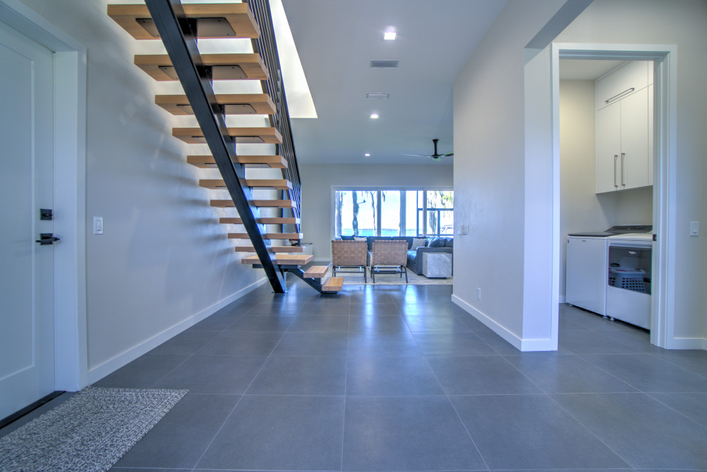 Custom Home - Lake Santa Fe, FL