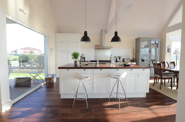 Casa Santander transitional-kitchen