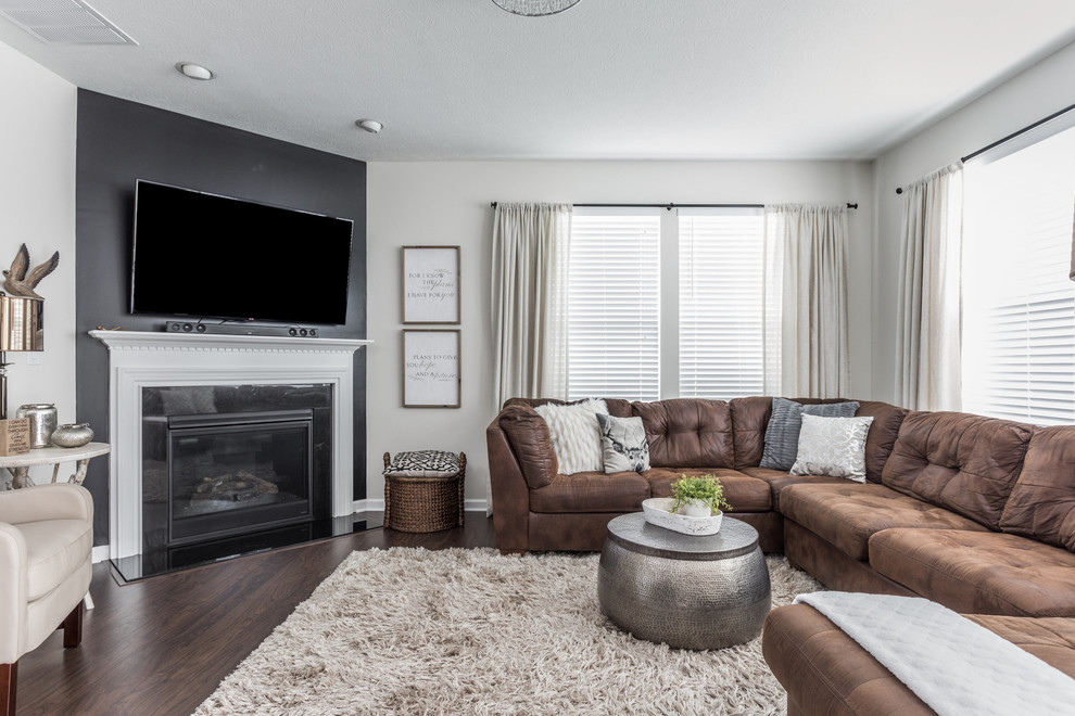 Design ideas for a transitional family room in Indianapolis.