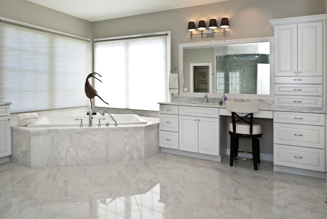 Luxury Spa Master Bath Remodel in Virginia contemporaneo-cuarto-de-bano