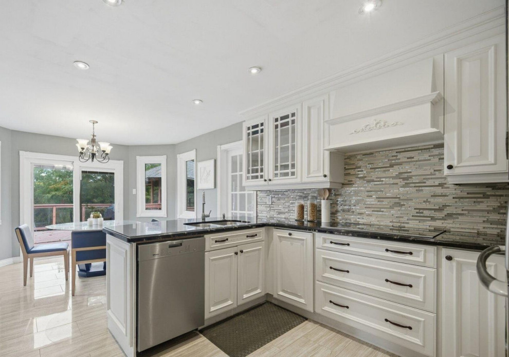 1549 kitchen