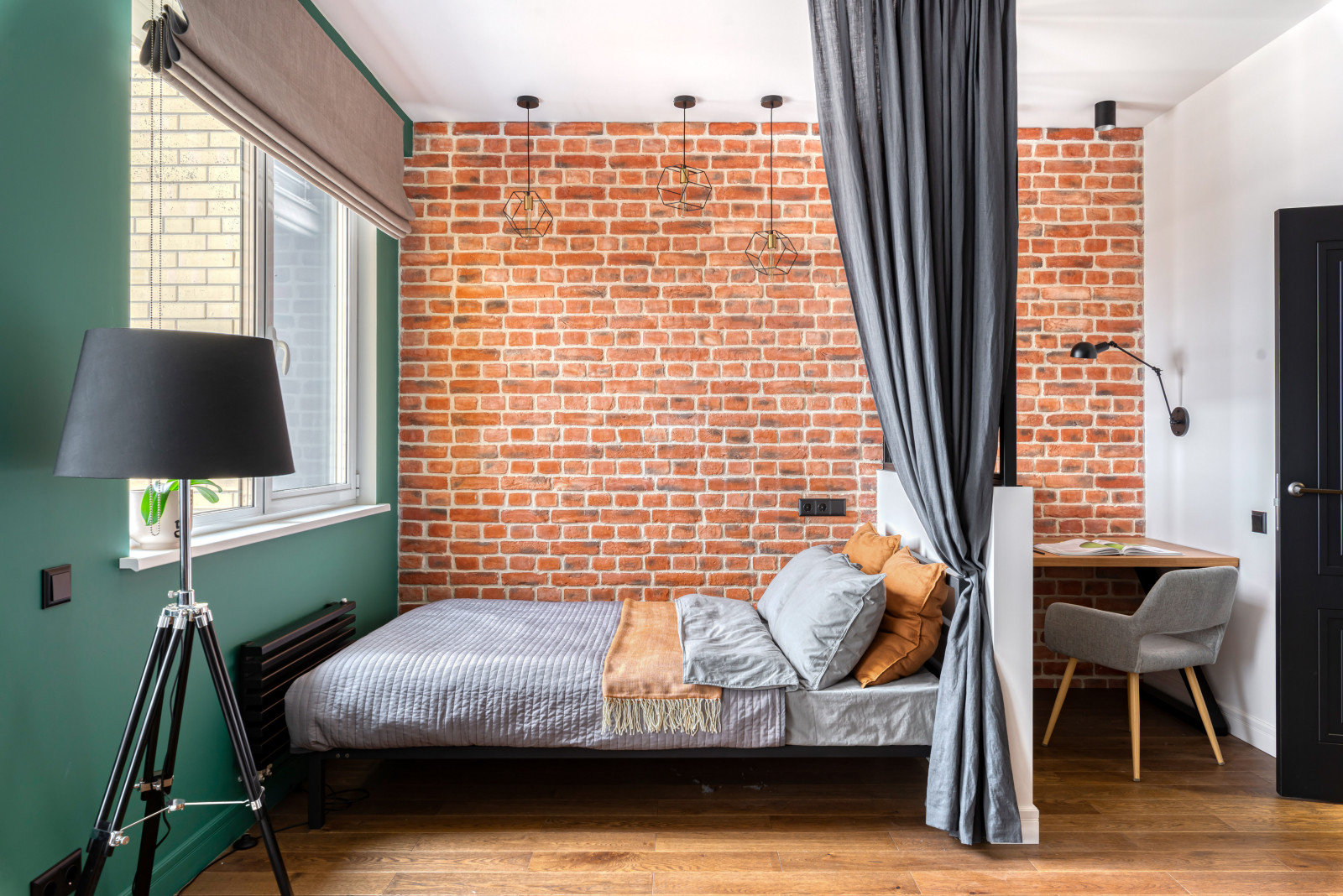 Студия в стиле лофт для холостяка: зона спальни