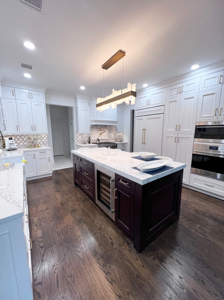 Inspiration for a transitional kitchen remodel in New York