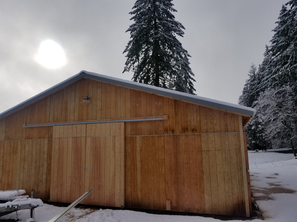 40x40 Three stable barn