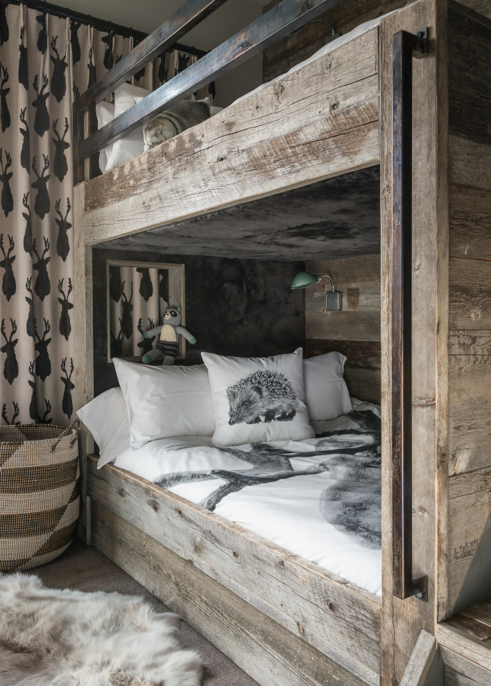 Inspiration for a medium sized rustic kids' bedroom in Other.