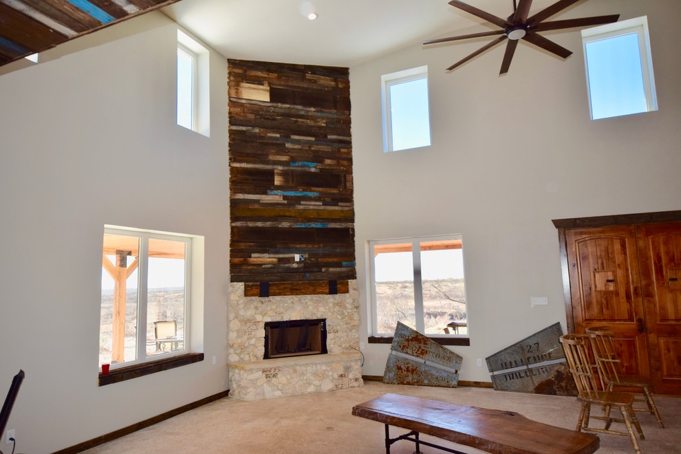Home design - rustic home design idea in Austin