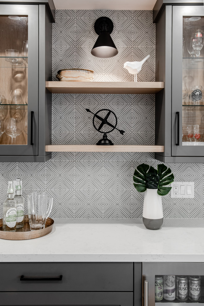 Inspiration for a scandinavian home design remodel in Toronto