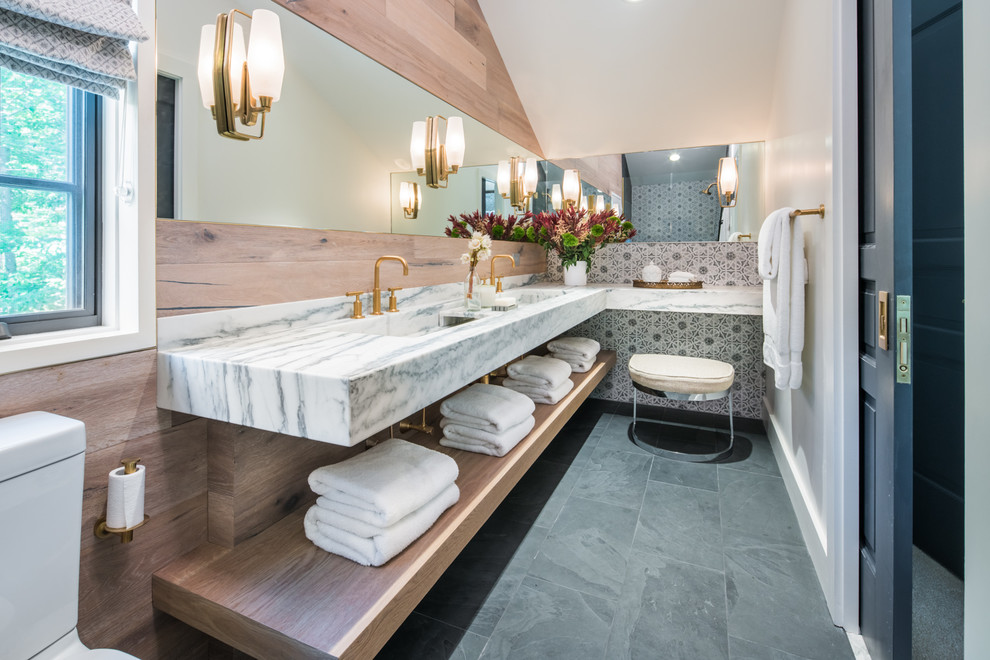 Bathroom - transitional bathroom idea