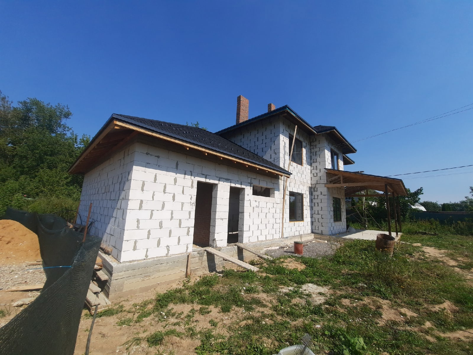 Двухэтажный коттедж из газобетонного блока с гаражем, 127 кв.м.