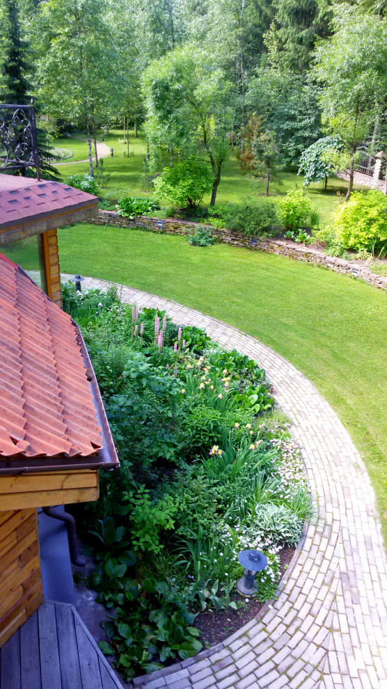 Романтический сад в пейзажном стиле