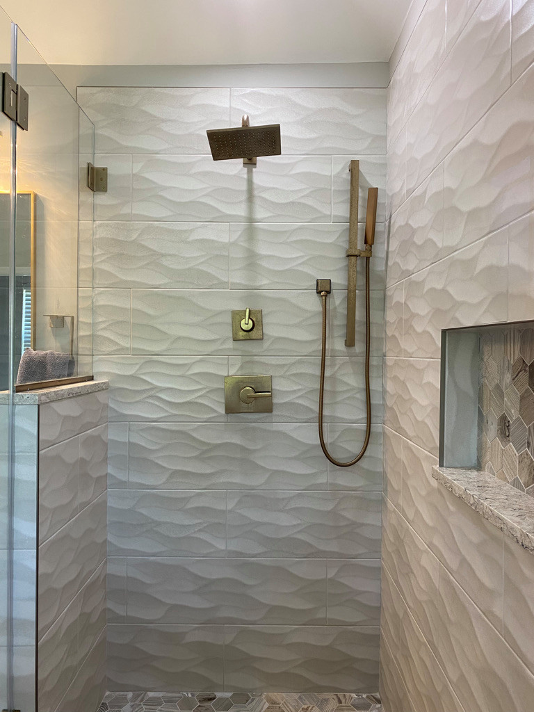 Bathroom with pop