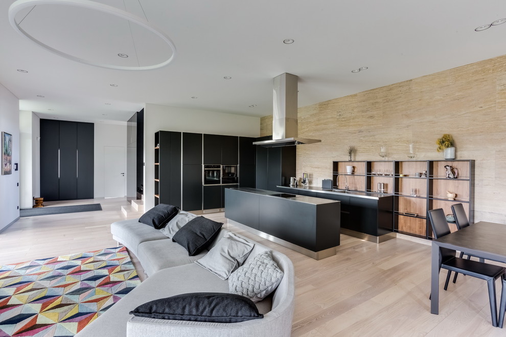 Кухня черного цвета