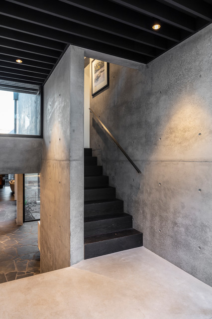 Balmain East II contemporary-trappa