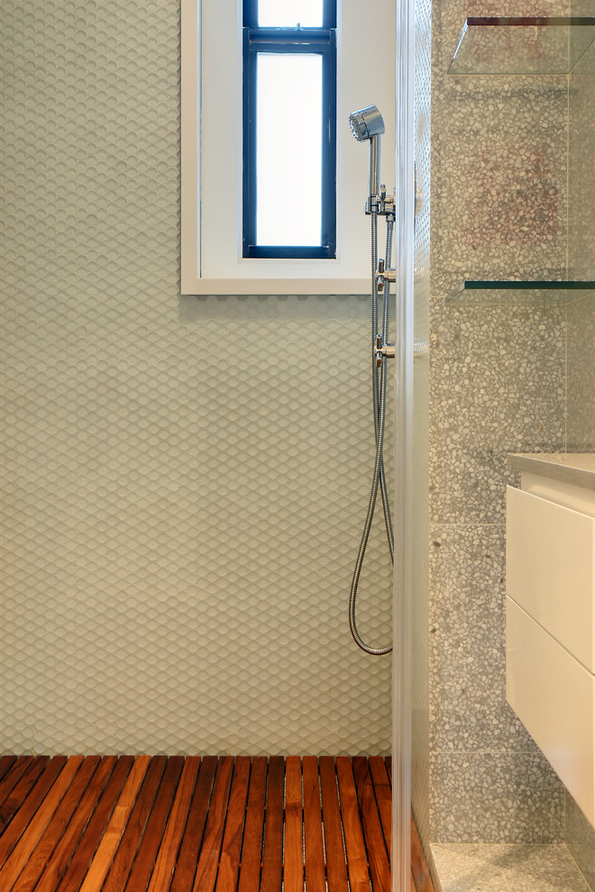 Inspiration for a contemporary home design remodel in New York