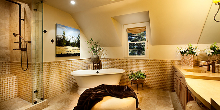 This is an example of a transitional bathroom in Sacramento.