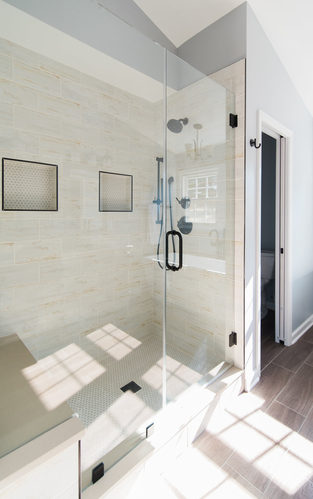 Bel Air, Farmhouse Bathroom