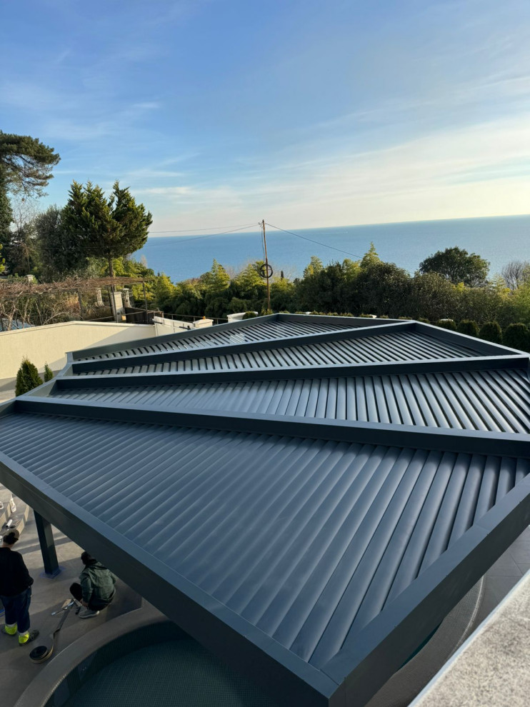 стационарная пергола с поворотными ламелиями