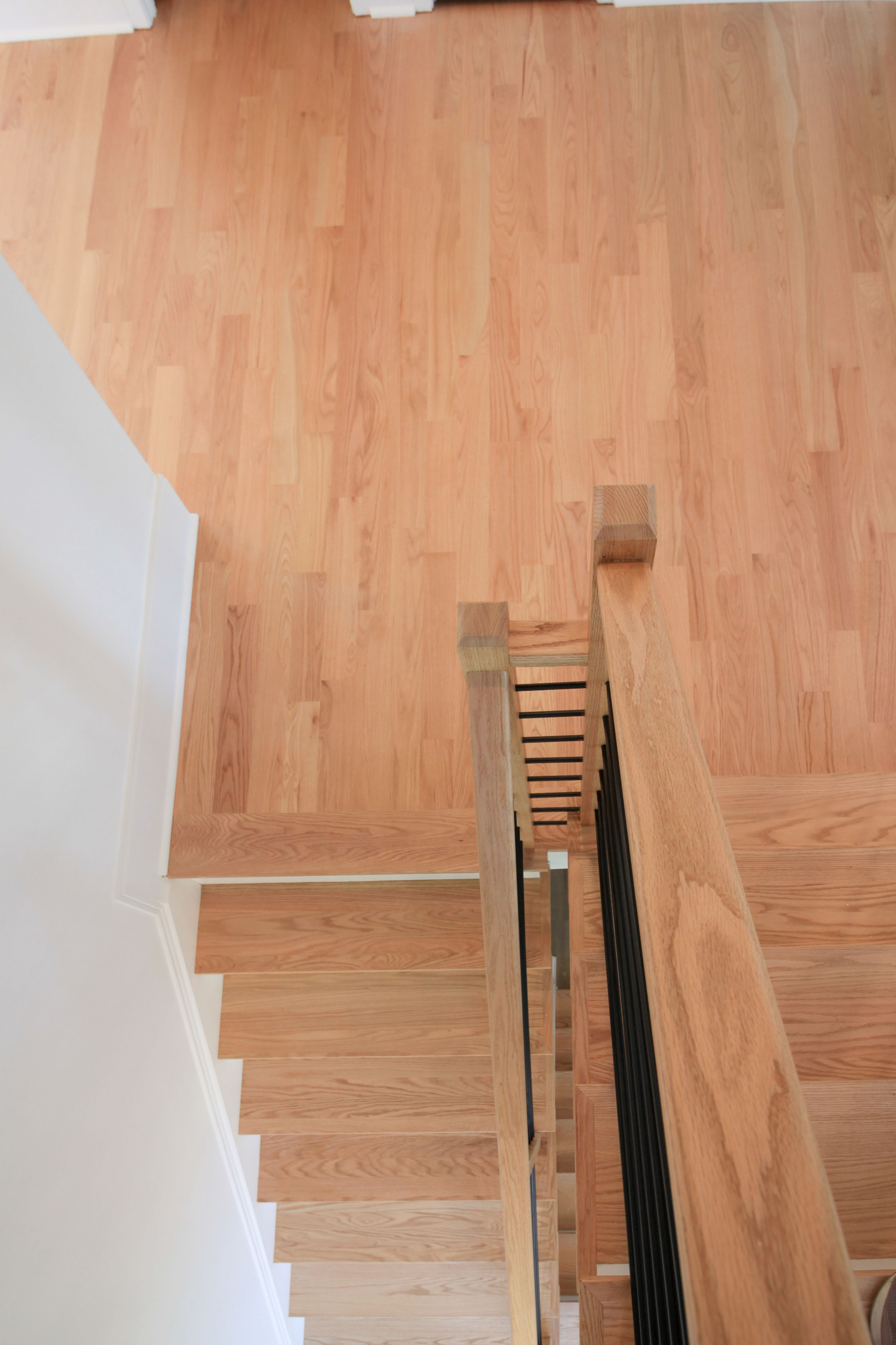 94_Neutral Color Floating Staircase with Metal Balusters, Bethesda MD 20817
