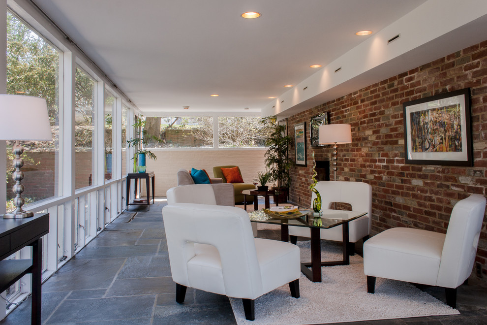Sunroom - 1950s sunroom idea in DC Metro with a standard ceiling