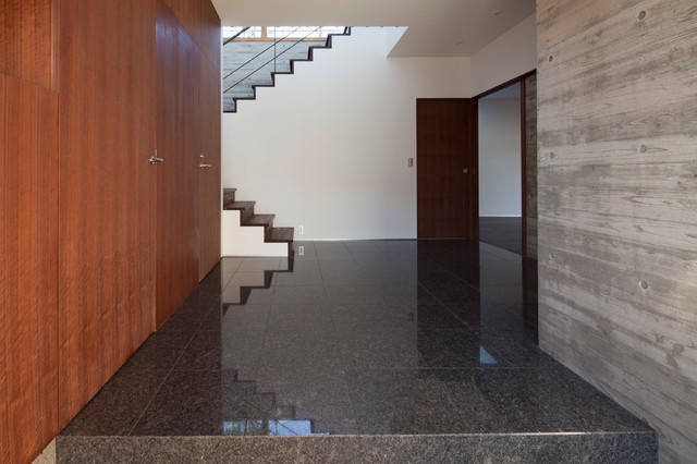 建物と庭の計画 modern-entry