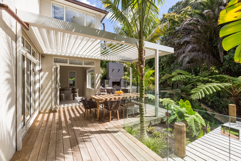 Design ideas for a tropical home design in Auckland.