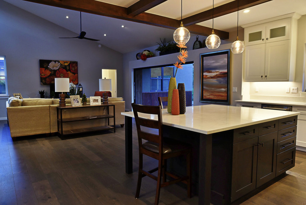 Minimalist home design photo in Albuquerque