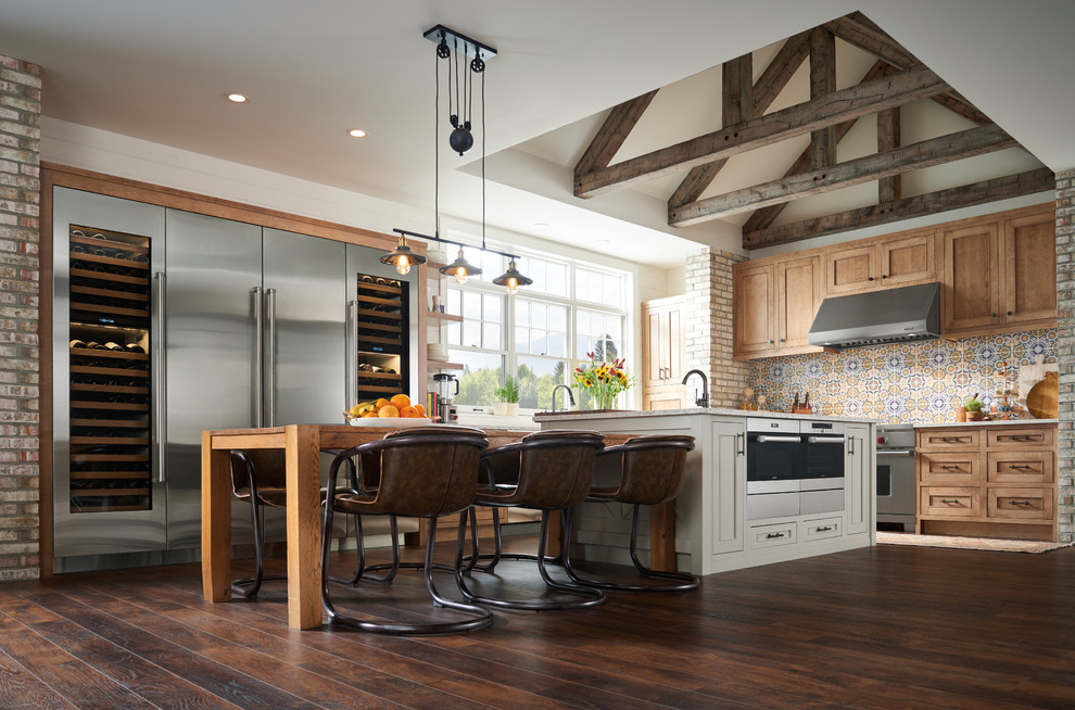 Kitchen - transitional kitchen idea