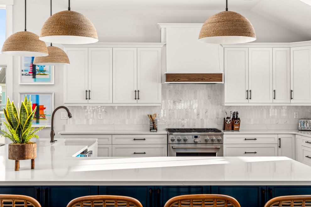 Kitchen - coastal kitchen idea