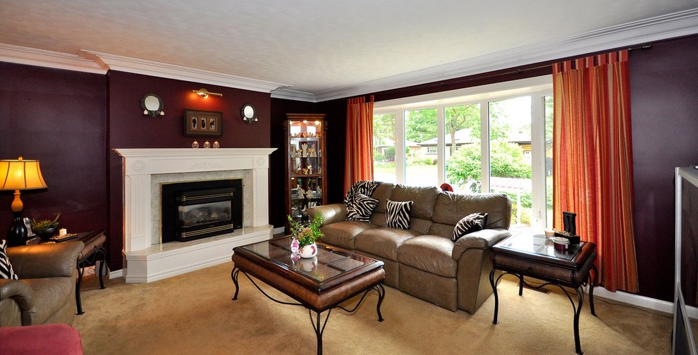 Inspiration for a transitional home design remodel in Toronto
