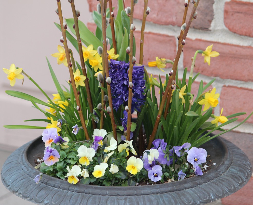 Photo of a landscaping in Minneapolis for spring.