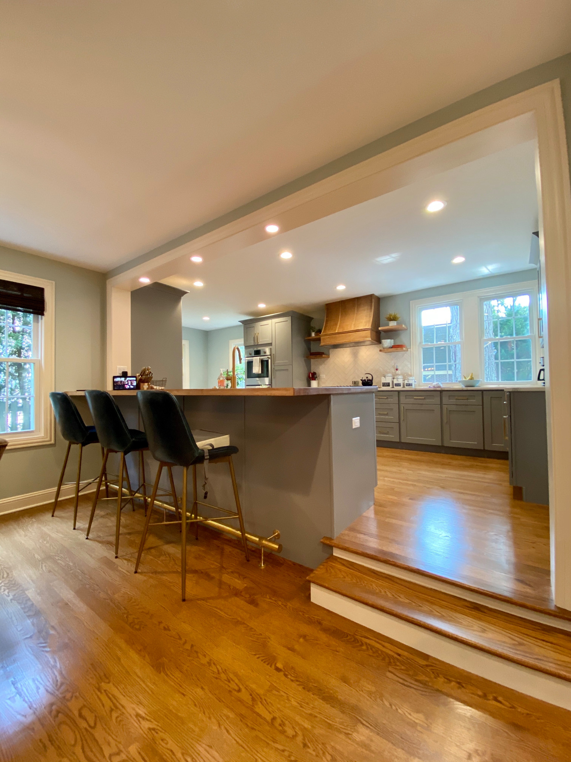 Highland Park Living Room / Kitchen / Wet Bar