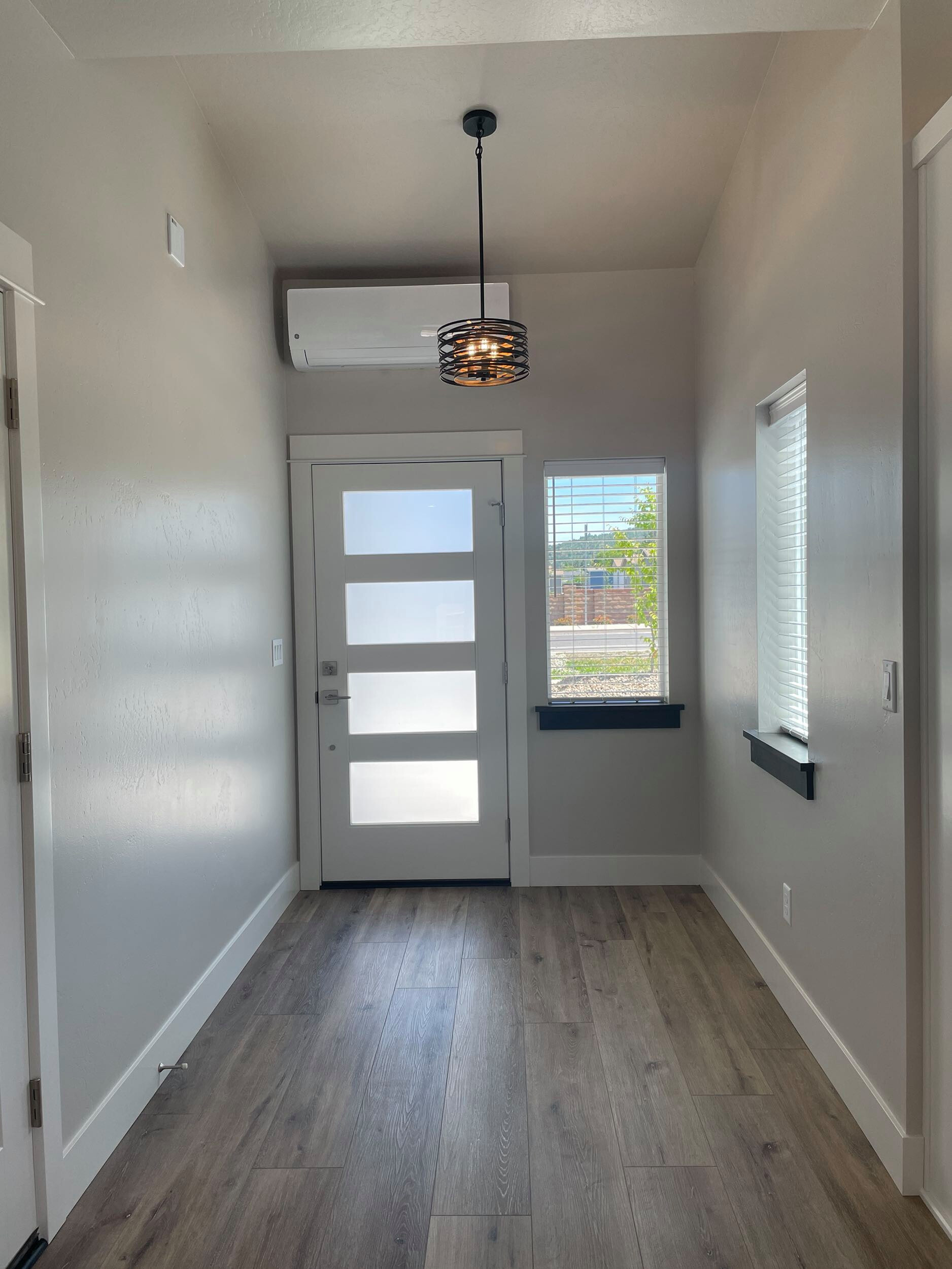 Modern Duplex - Talent