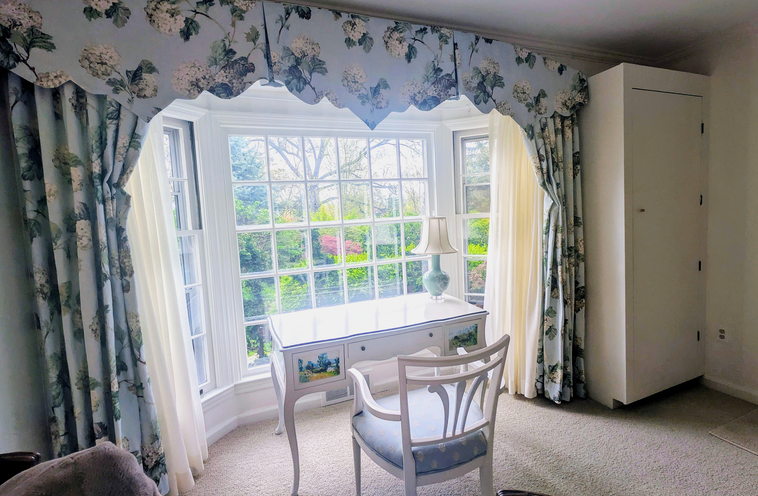 A Little Romance valance