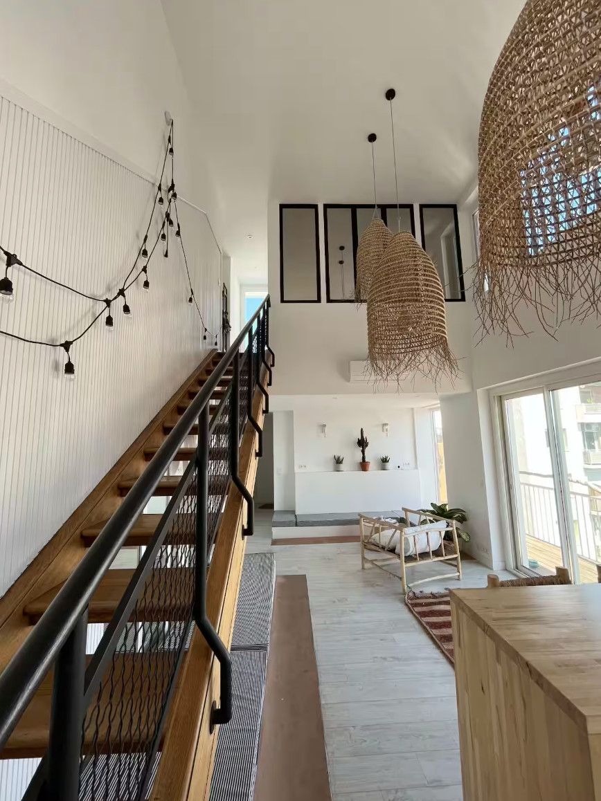 Projet Nédélec, rénovation d'un appartement avec mezzanine rooftop et balcon.