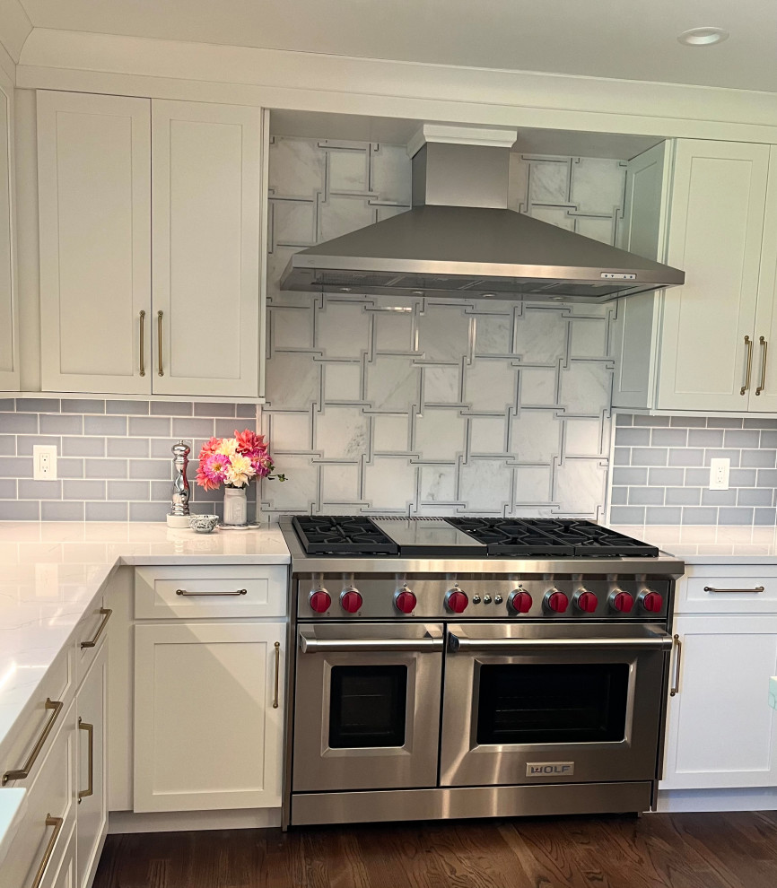 Example of a transitional kitchen design in New York